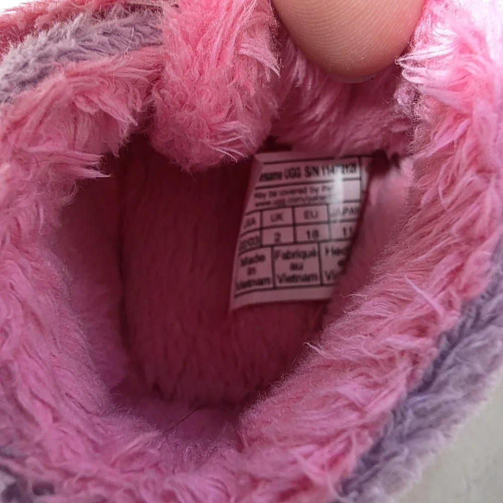 UGG x Sesame Street Abby Cadabby size 2/3 - 6-12 months